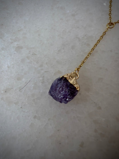 Dainty Raw Gemstone Necklace